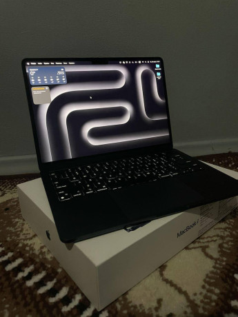 prodaiu-macbook-air-m2-2022-goda-big-0