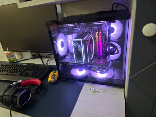 prodam-astana-ryzen-5-5600-materinskaia-plata-asrock-b550m-pro4-videokarta-rtx-4060-8gb-palit-tri