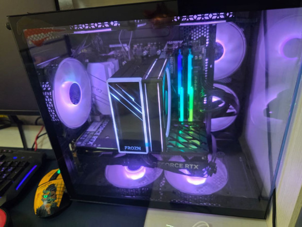 prodam-astana-ryzen-5-5600-materinskaia-plata-asrock-b550m-pro4-videokarta-rtx-4060-8gb-palit-tri-big-3