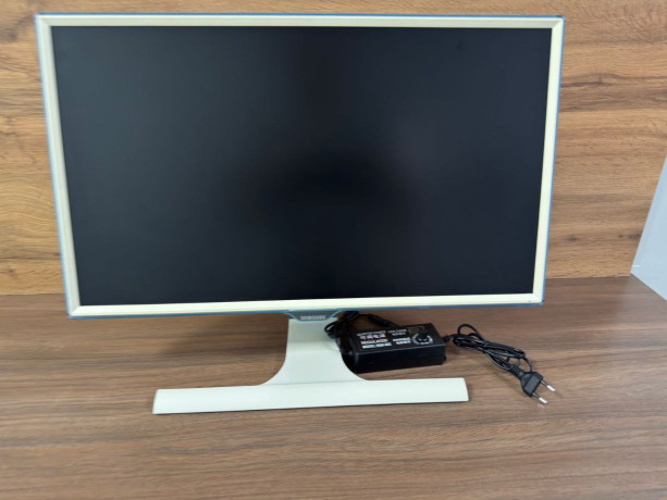 monitor-samsung-s24e391-v-komplekte-adapter-pitaniia-i-hdmi-cable-bez-defektov-v-xorosem-sostoianii-big-1