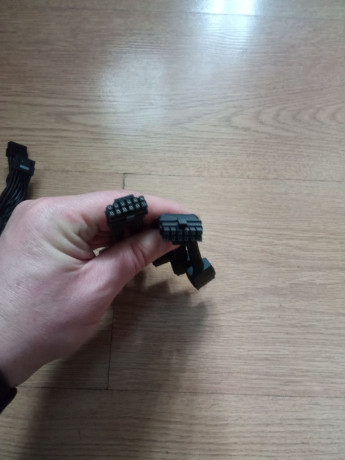 1-prodam-sata-6gbs-kabelia-vse-novye-est-kolicestvo-big-3