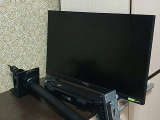prodam-monitor-3-bityx-pikselia-v-nevidnom-meste