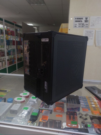 prodam-xorosii-malenkii-kompiuter-otlicno-podxodiashhii-dlia-raboty-na-perednei-paneli-est-porty-usb-big-2