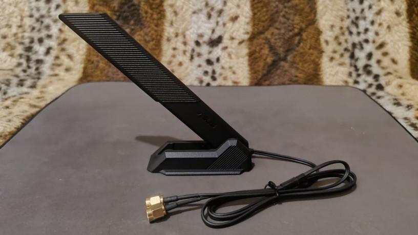 prodam-wi-fi-antennu-asus-na-magnite-novaia-big-0