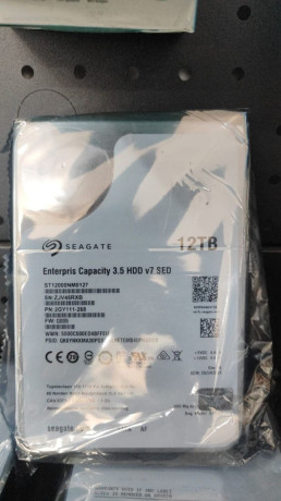 zestkie-diski-novye-kolicestve-est-raznye-obieemy-ot-500gb-big-1