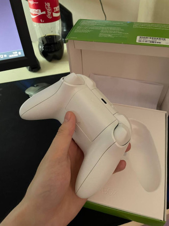 xbox-wireless-controller-big-1