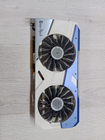 videokarta-gf-gtx1070-gamerock-8gb-palit-big-0