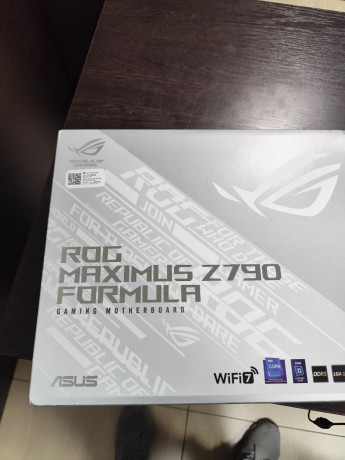 asus-rog-maximus-z790-formula-big-0