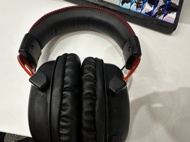 prodam-hyperx-cloud-2-novoe-ogolove-i-novye-ambiusury-bez-zvukovoi-karty-12k-big-1