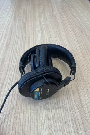 sony-mdr-7506-big-0