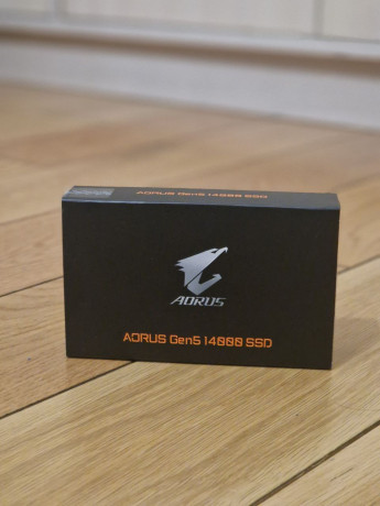 prodam-gigabyte-aorus-gen5-14000-ssd-big-0