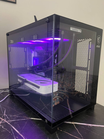 processor-ryzen-7-7800x3d-8-iader-16-potokov-big-0
