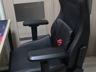prodam-astana-igrovoe-kreslo-asus-sl300-rog-liubiteliam-asus-v-otlicnom-sostoianii-kak-novoe-mul
