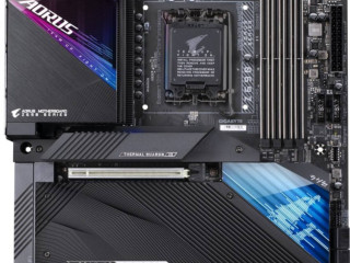 zirnuiu-materinskuiu-platu-gigabyte-z690-aorus-master-z690