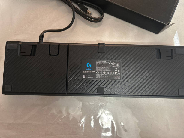 tak-ze-prodaiu-klaviaturu-logitech-g512-carbon-15000tg-novaia-big-1