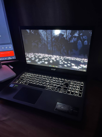 prodam-ili-rassmotriu-varianty-obmena-noutbuk-acer-aspire-7-big-0