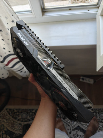 rx-7900xt-20gb-asrock-phantom-gaming-big-4