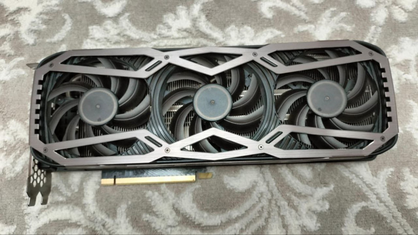 prodam-gainward-rtx-30708-gb-big-0