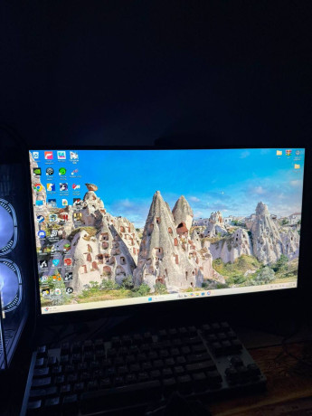 rtx-4060-i5-12400f-32gb-ozu-1tb-ssd-big-0