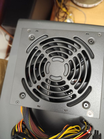prodam-blok-pitaniia-antec-atom-v750-750w-novyi-sniat-s-novogo-korpusa-sli-v-komplekte-s-korpusami-big-4