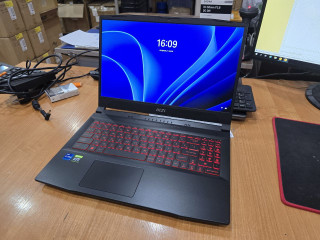 v-prodaze-noutbuk-msi-katana-gf66