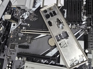 b460-asrock-v-komplekte-zagluska-6-stuk-v-nalicii-po-24k