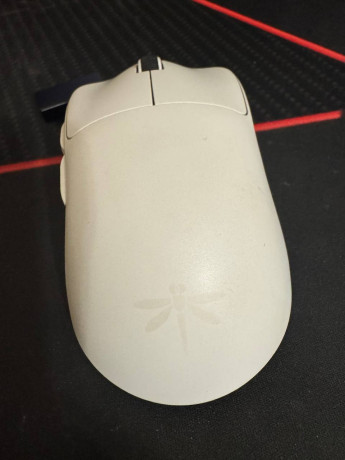 prodam-mysku-vgn-f1-pro-max-belyi-v-xorosem-sostoianii-v-komplekte-kabel-dongl-i-sama-mys-v-na-big-0