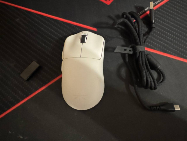 prodam-mysku-vgn-f1-pro-max-belyi-v-xorosem-sostoianii-v-komplekte-kabel-dongl-i-sama-mys-v-na-big-2