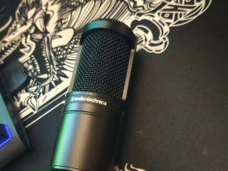 mikrofon-audiotechnica-at2020-xlr-ispolzovalsia-po-minimumu