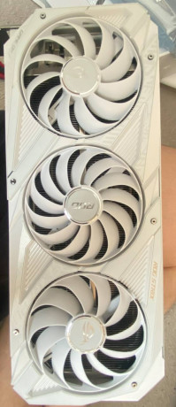 prodam-videokartu-nvidia-asus-rtx-3080-rog-strix-white-oc-sostoianie-ideal-big-0
