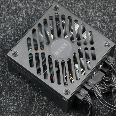 prodam-nzxt-sfx-l-psu-650w-big-0