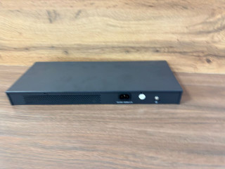 24-portovyi-xab-tp-link-switch